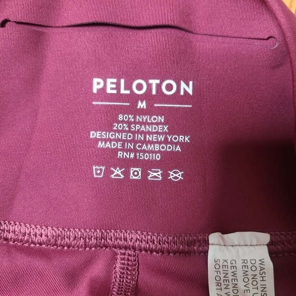 Peloton Medium High Rise Crop Leggings - Picture 2 of 4